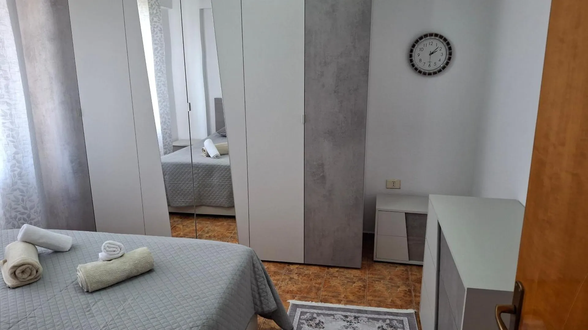 Aurora'S Apartment Shkodër 0*,  Albania